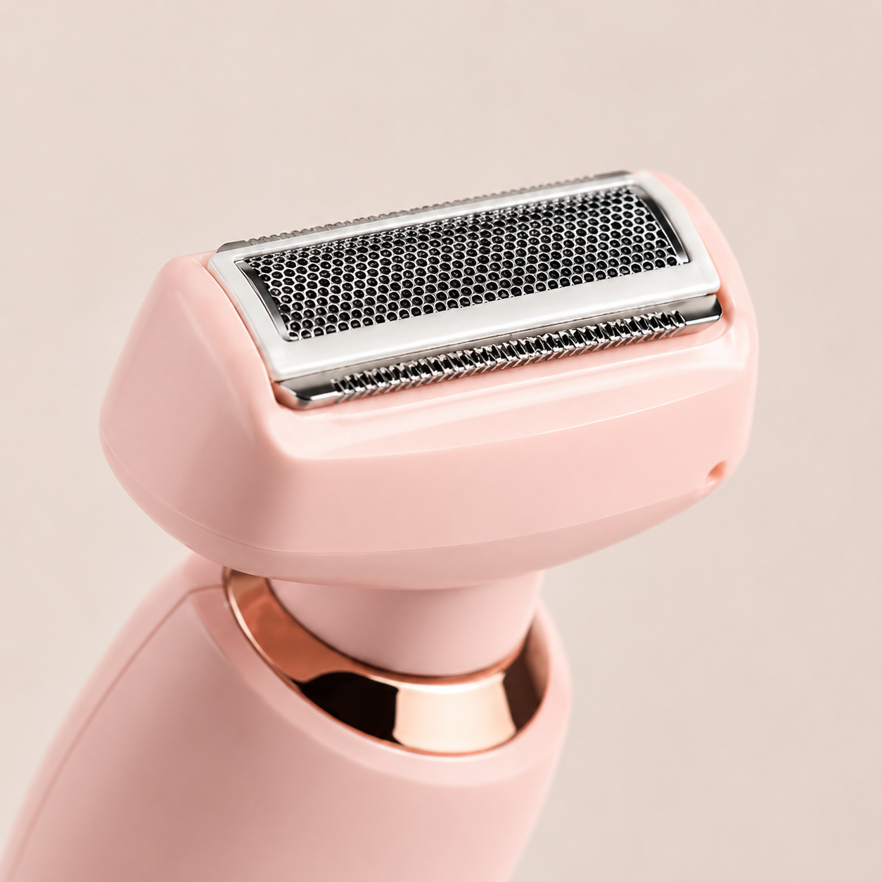 Lunea Silky™ -Your shave routine, simplified.